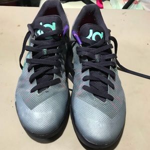 Nike shoes used. Size 11.5